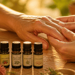 quelle huile essentielle pour l'arthrose des doigts, massage mains, flacons huiles